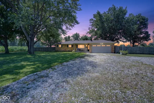 $315,000 | 5465 West 200S, New Palestine, IN 46163