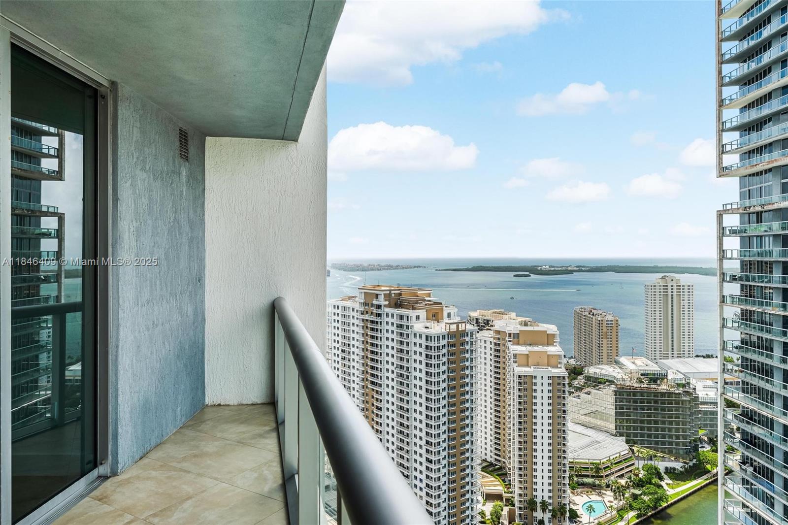 475 Brickell Avenue, Unit 3811 Miami, FL 33131 - Photo 4 of 21 a view of a buildings with sky view