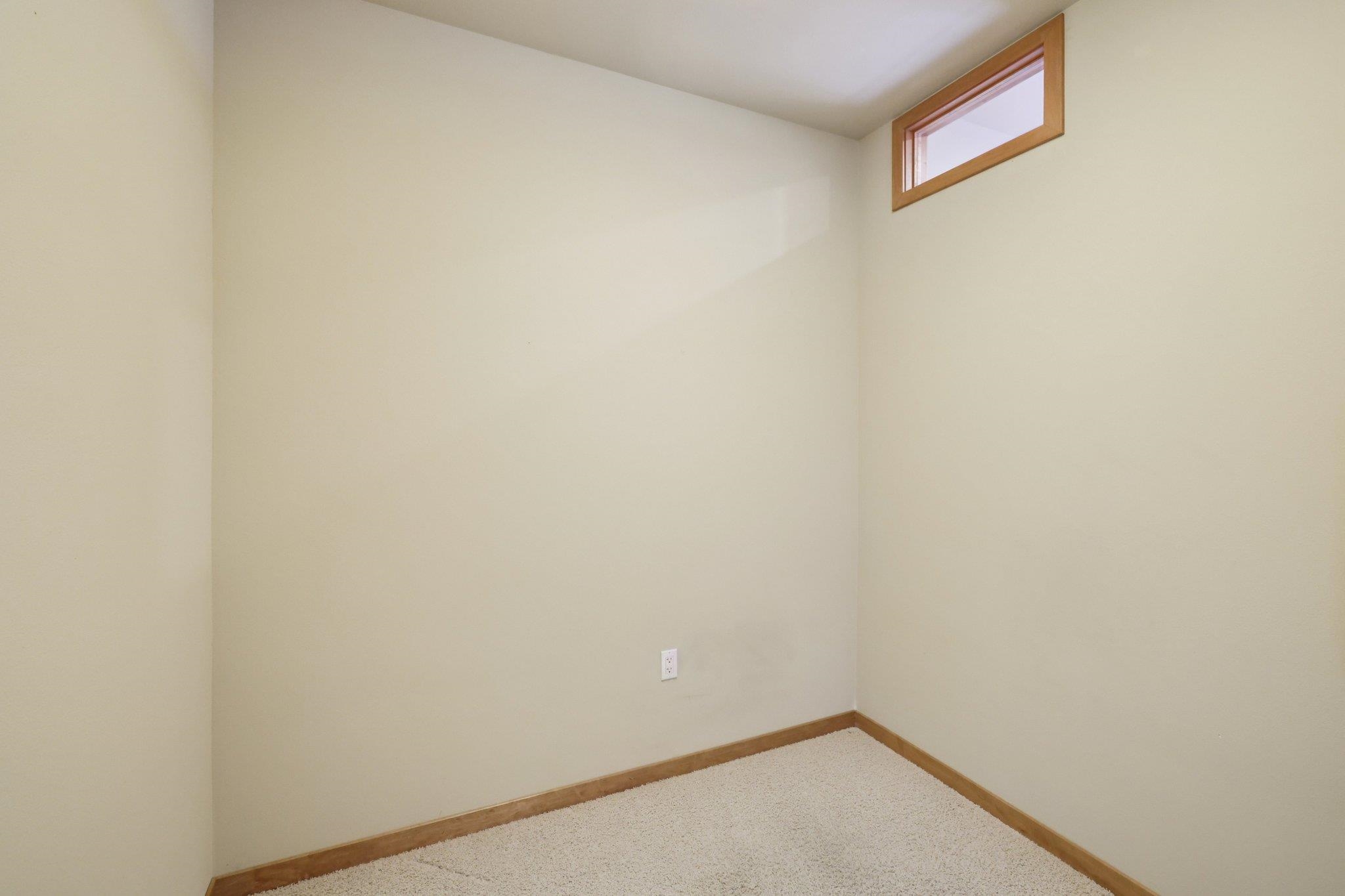 625 North Segoe Road, Unit 809 Madison, WI 53705 - Photo 13 of 57