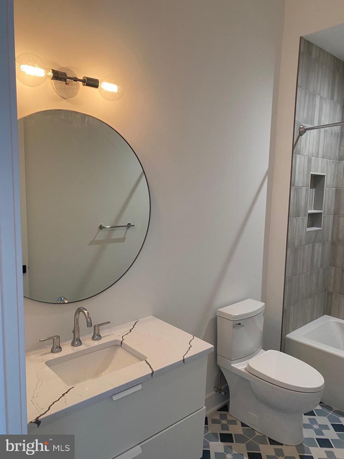 416 Rector Street, Unit B Philadelphia, PA 19128 - Photo 15 of 25 Bathroom 3