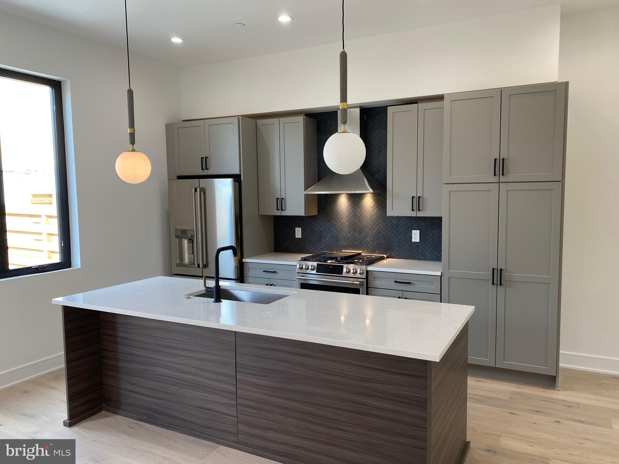 416 Rector Street, Unit B Philadelphia, PA 19128 - Photo 4 of 25 Kitchen area