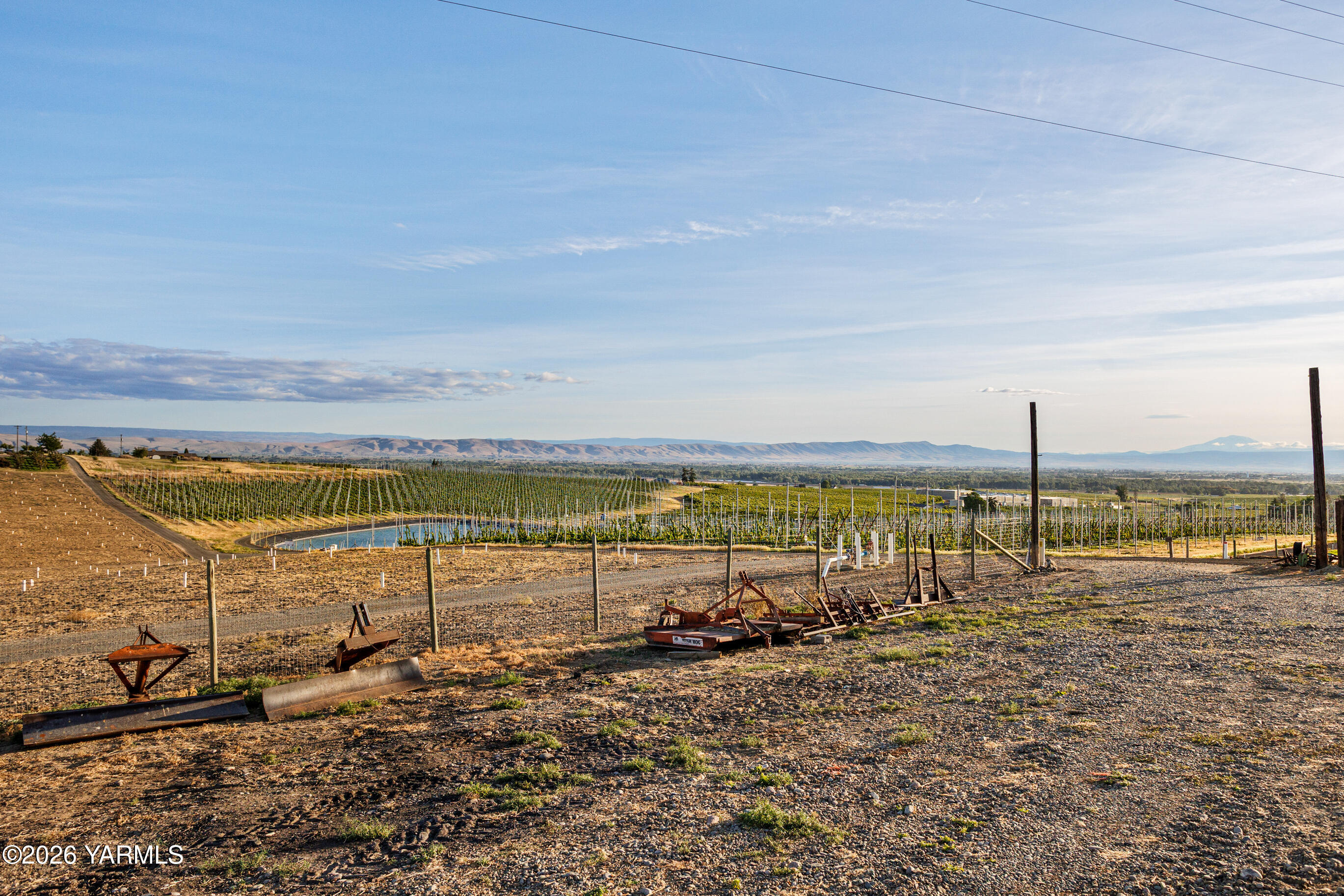 5060 Lombard Loop Road Zillah, WA 98953 - Photo 58 of 65 5060LombardLp_68