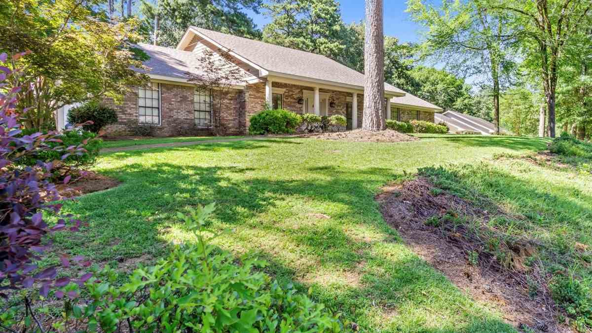 207 Coachman''s Road Madison, MS 39110 - Photo 1 of 46 Photo 1