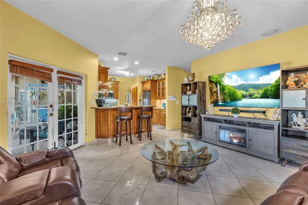 $876,500 | 16037 Northwest 77th Place, Miami Lakes, FL 33016