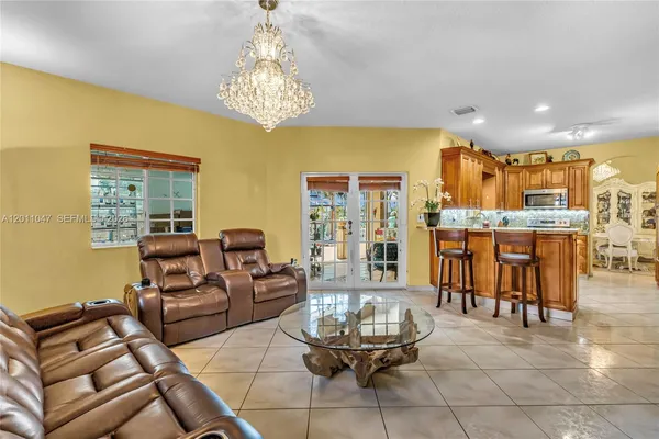 $876,500 | 16037 Northwest 77th Place, Miami Lakes, FL 33016