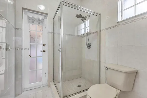 $876,500 | 16037 Northwest 77th Place, Miami Lakes, FL 33016