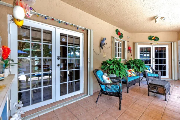 $876,500 | 16037 Northwest 77th Place, Miami Lakes, FL 33016