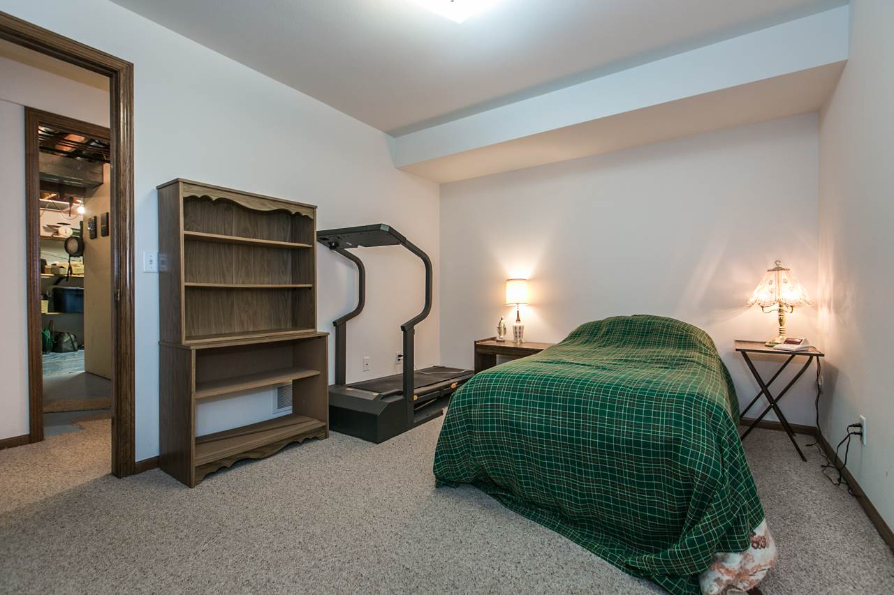 2175 Crown Point Road Dubuque, IA 52002 - Photo 22 of 23 Gallery Image 22
