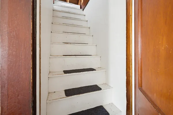 $225,000 | 43 Old County Road North, Deering, NH 03244