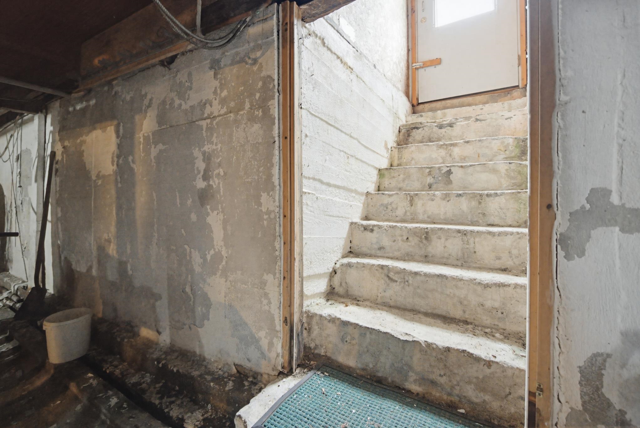 43 Old County Road North Deering, NH 03244 - Photo 33 of 40