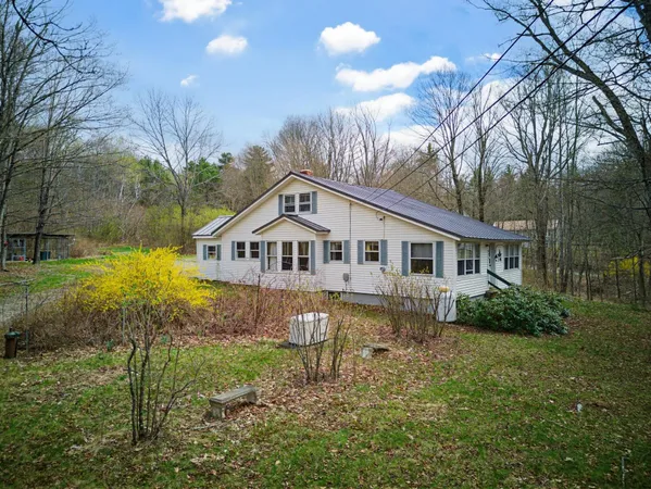 $225,000 | 43 Old County Road North, Deering, NH 03244