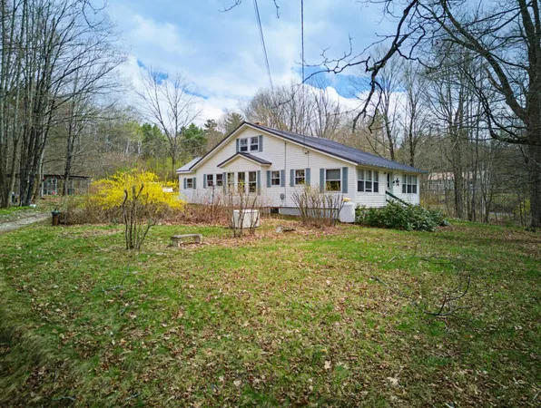 $225,000 | 43 Old County Road North, Deering, NH 03244