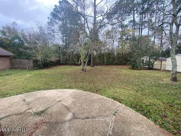 $1,550 | 11 Stratford Place, Gulfport, MS 39503