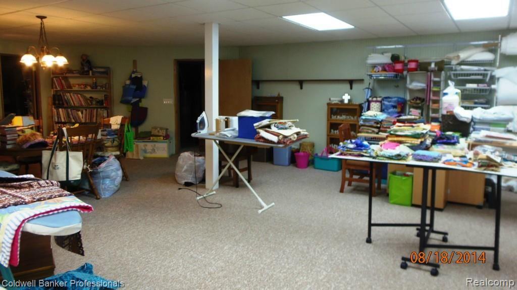 10394 East Potter Road Davison, MI 48423 - Photo 46 of 53 10394 Potter rec room.jpg