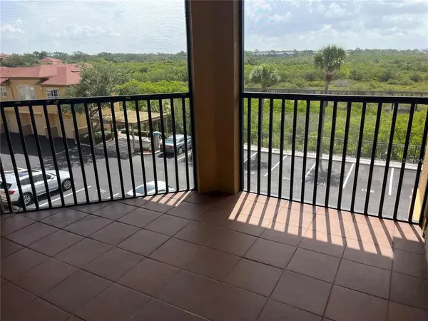 $1,800 | 4305 Bayside Village Drive, Unit 301, Tampa, FL 33615