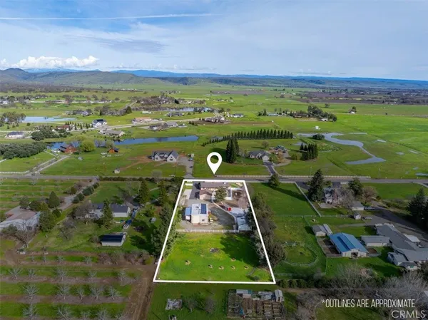 a view of an outdoor space with city view