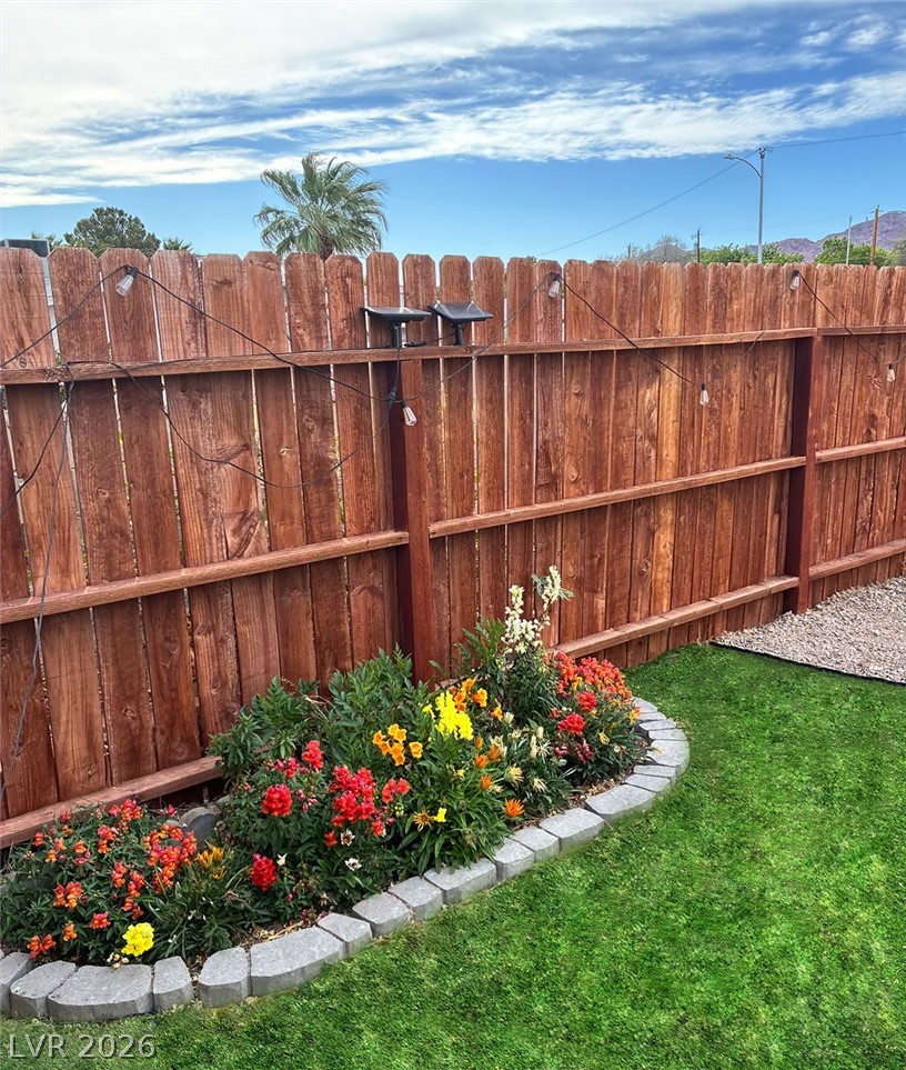 1102 Arapaho Way Boulder City, NV 89005 - Photo 35 of 50