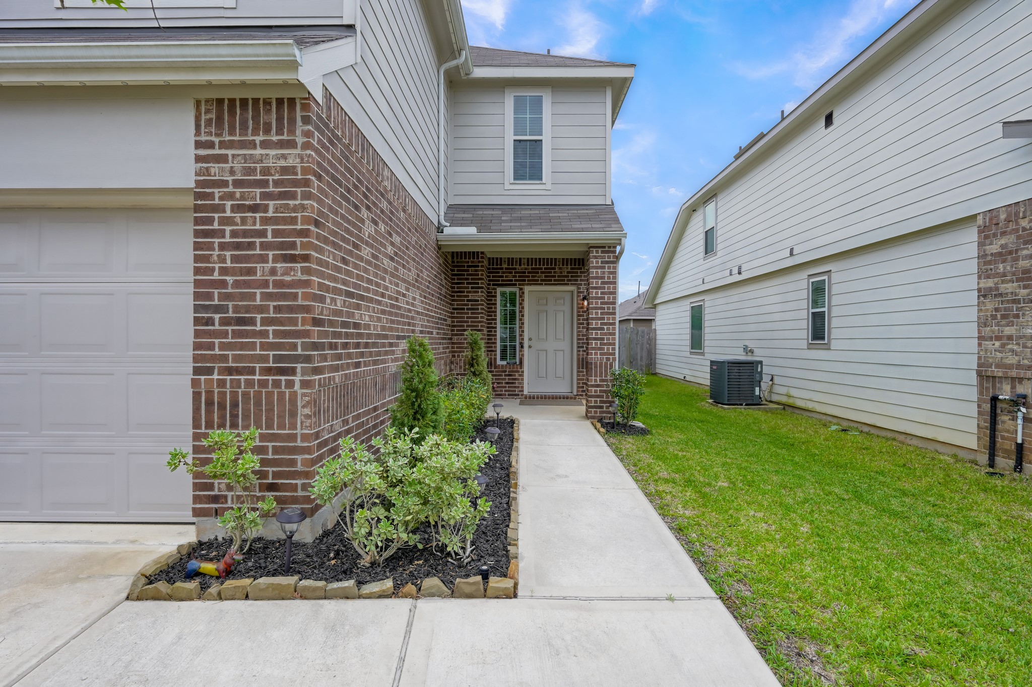 2717 Williams Grove Conroe, TX 77304 - Photo 3 of 43