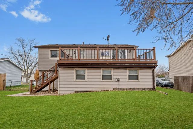 $340,000 | 156 Monterey Drive, Bolingbrook, IL 60440