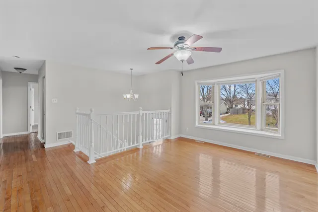 $340,000 | 156 Monterey Drive, Bolingbrook, IL 60440