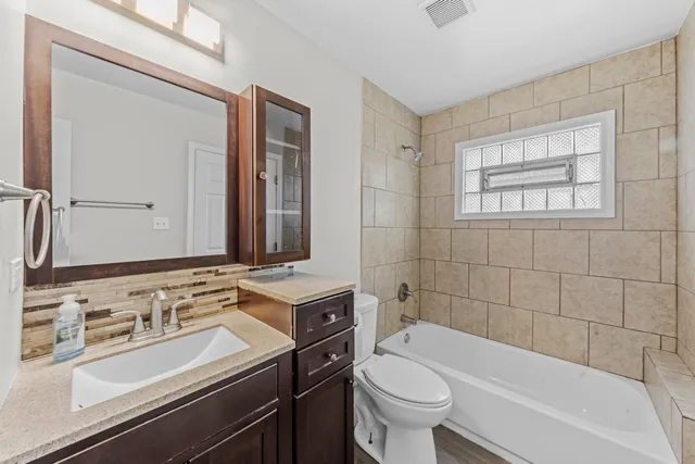 $340,000 | 156 Monterey Drive, Bolingbrook, IL 60440