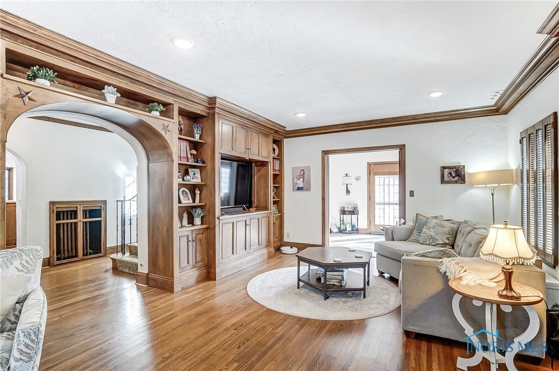 3735 Sulphur Spring Road Toledo, OH 43606 - Photo 12 of 49 Gallery Image 12