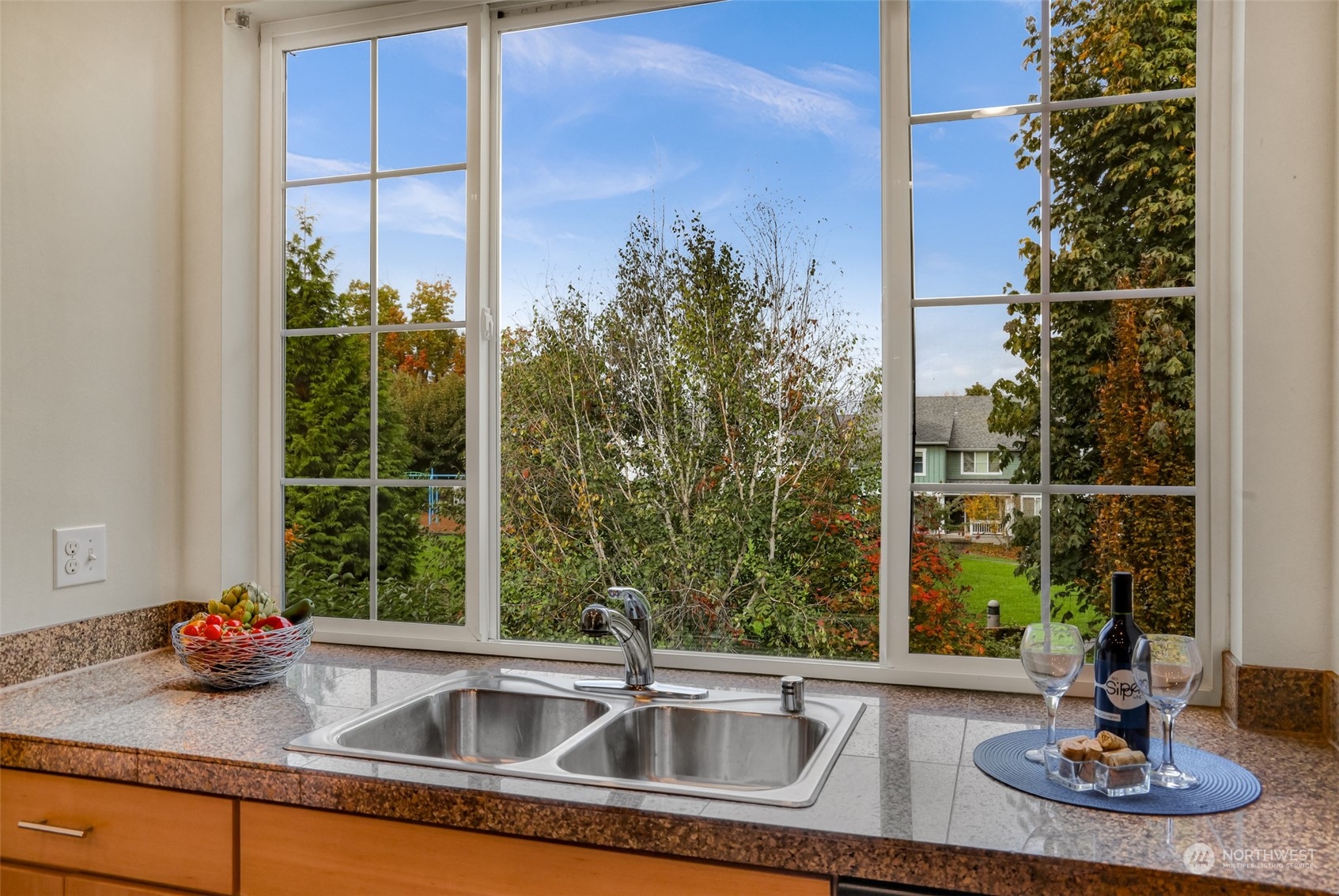 6414 High Point Drive Southwest Seattle, WA 98126 - Photo 14 of 40 Gallery Image 14