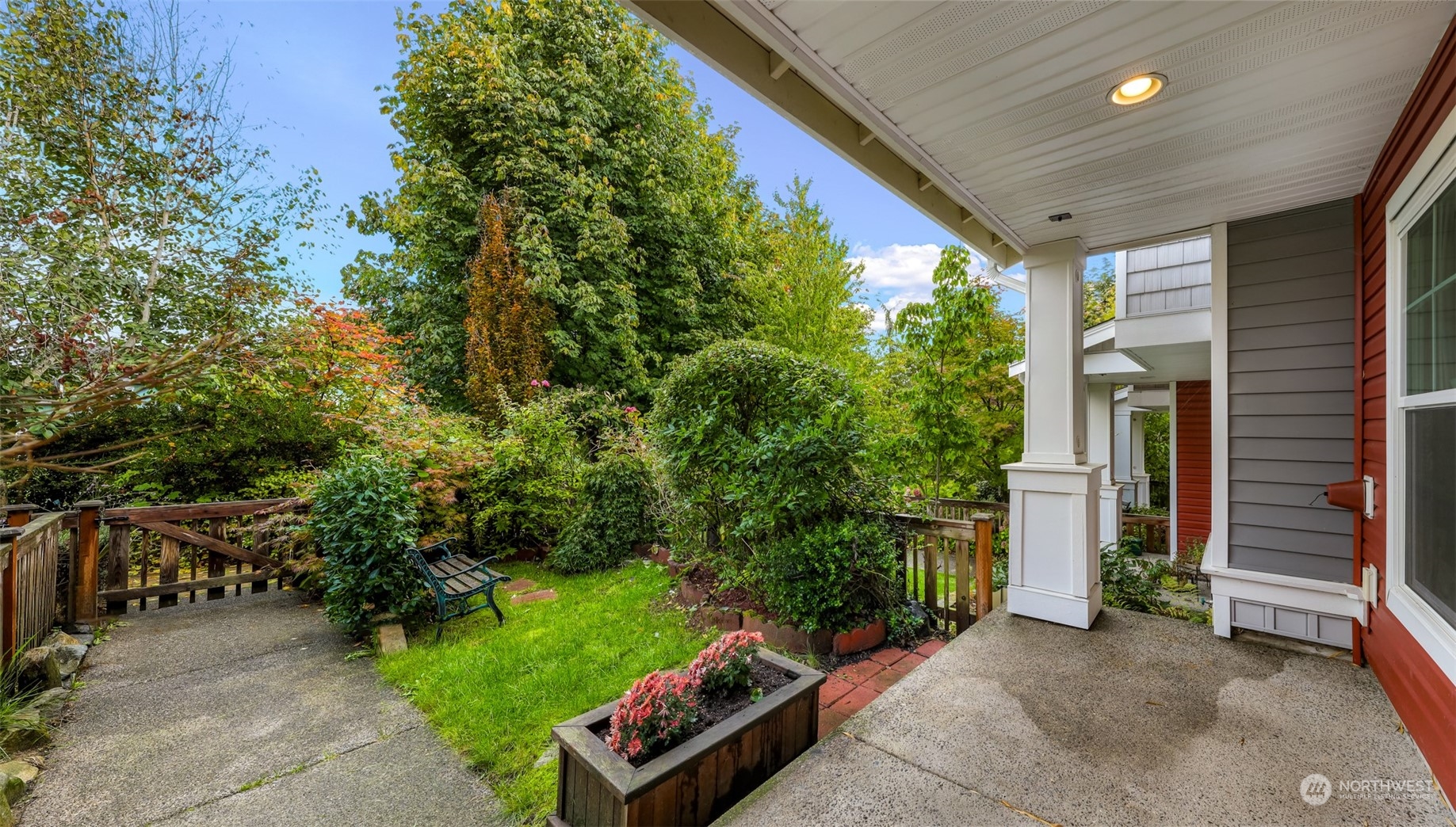 6414 High Point Drive Southwest Seattle, WA 98126 - Photo 3 of 40 Gallery Image 3