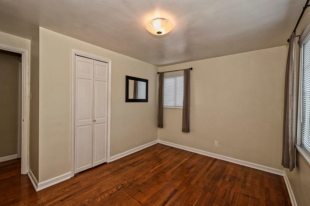 220 Orchard Spring Road Pittsburgh, PA 15220 - Photo 11 of 21 Gallery Image 11