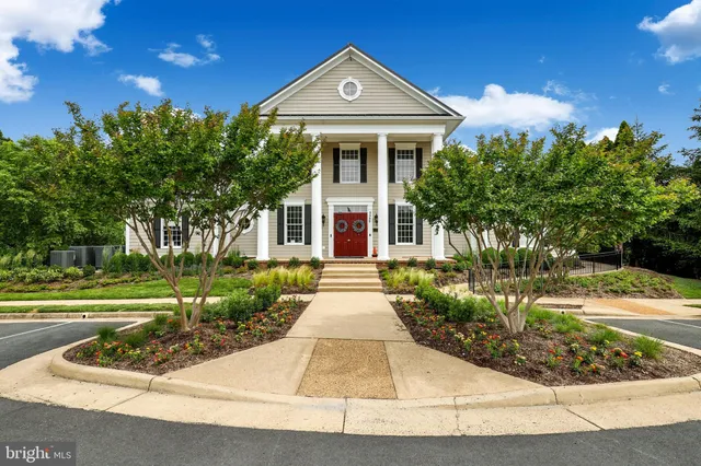 $824,900 | 15750 Chimney Rock Terrace, Woodbridge, VA 22193