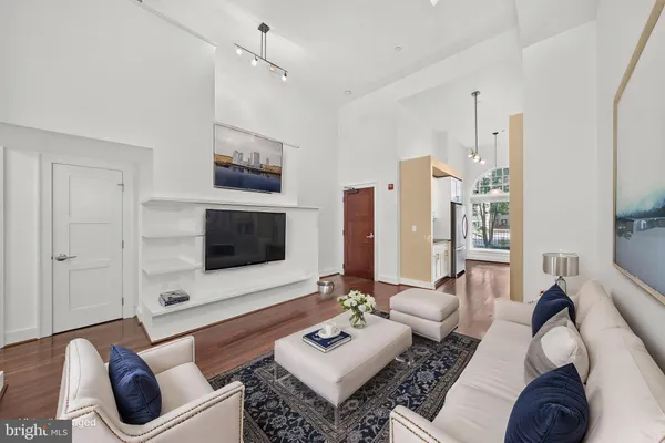 $4,000 | 2160 California Street Northwest, Unit 101, Washington, DC 20008