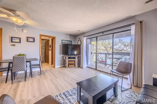 $180,000 | 256 Lone Oak Sunrise Beach, Unit 15, Sunrise Beach, MO 65079