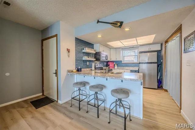 $180,000 | 256 Lone Oak Sunrise Beach, Unit 15, Sunrise Beach, MO 65079