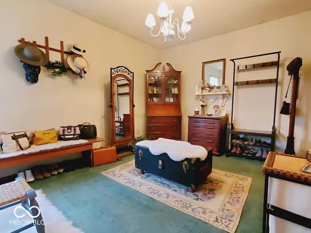 $279,000 | 11143 Oakspring Court, Indianapolis, IN 46239