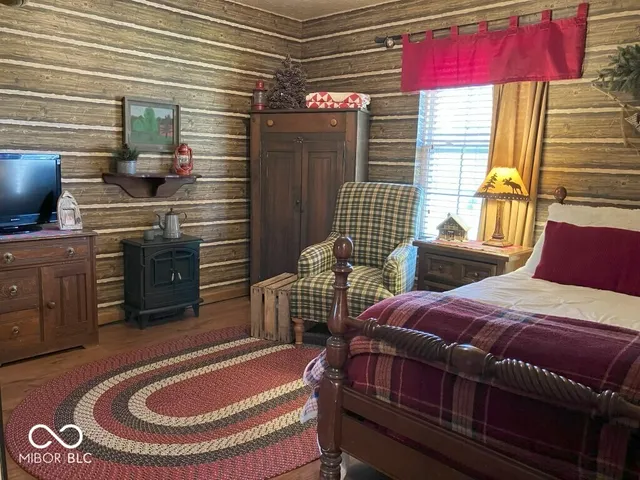 $279,000 | 11143 Oakspring Court, Indianapolis, IN 46239