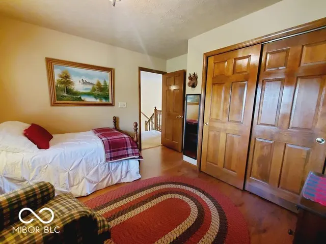 $279,000 | 11143 Oakspring Court, Indianapolis, IN 46239