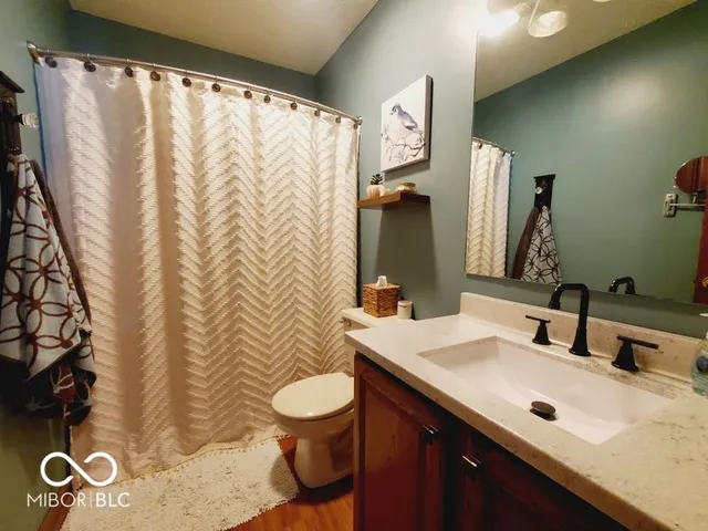 $279,000 | 11143 Oakspring Court, Indianapolis, IN 46239