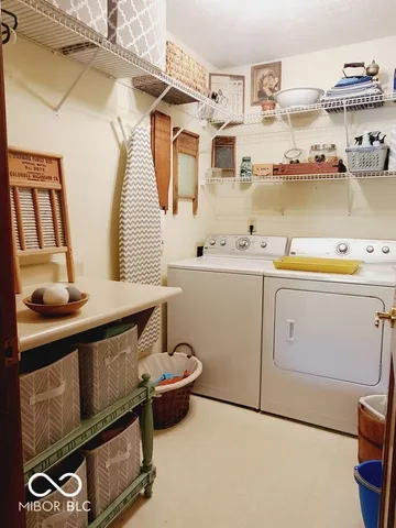 $279,000 | 11143 Oakspring Court, Indianapolis, IN 46239