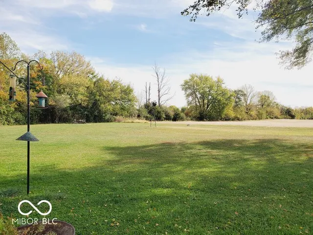 $279,000 | 11143 Oakspring Court, Indianapolis, IN 46239