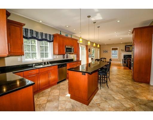 54 Roosevelt Road Wilmington, MA 01887 - Photo 9 of 42 Gallery Image 9