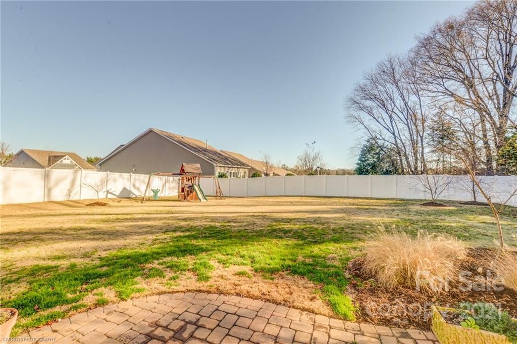 1034 Jack Pine Road Clover, SC 29710 - Photo 4 of 31 Gallery Image 4