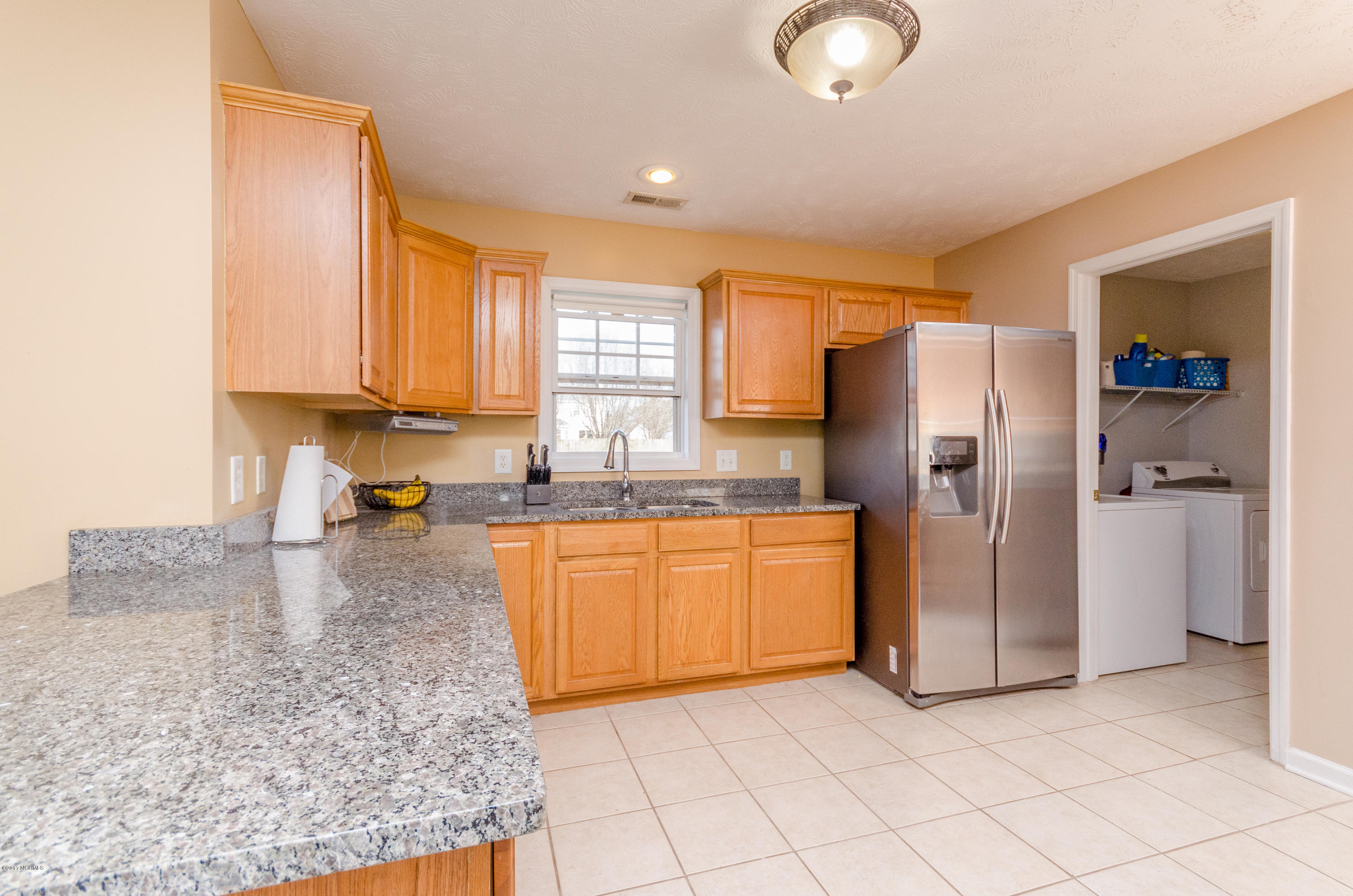 210 Rutherford Way Jacksonville, NC 28540 - Photo 12 of 40 20170131-20170131-DSC_0783