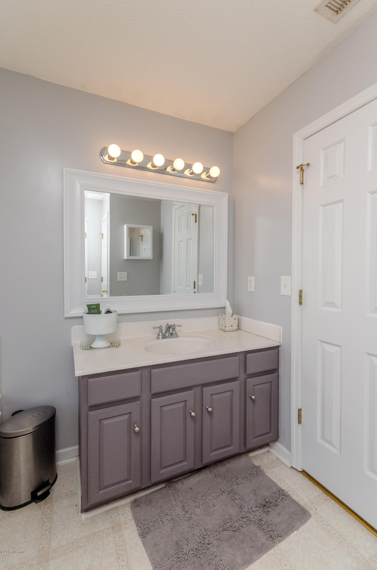 210 Rutherford Way Jacksonville, NC 28540 - Photo 24 of 40 20170131-20170131-DSC_0795