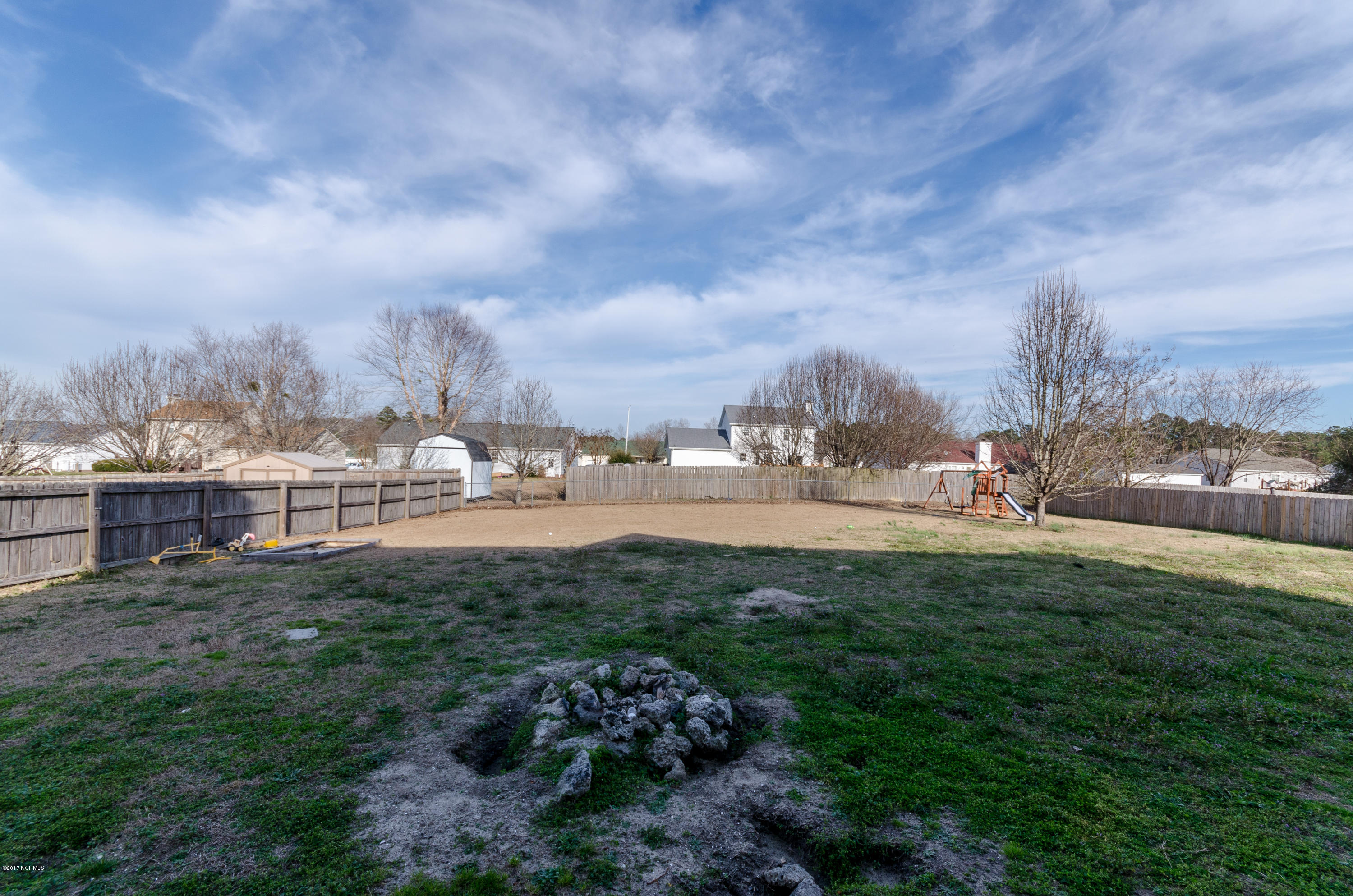 210 Rutherford Way Jacksonville, NC 28540 - Photo 39 of 40 20170131-20170131-DSC_0813