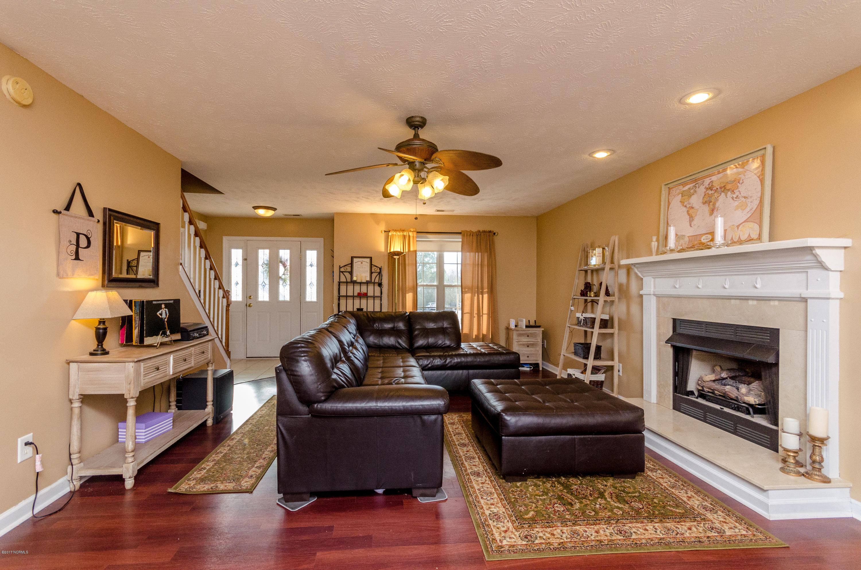 210 Rutherford Way Jacksonville, NC 28540 - Photo 7 of 40 20170131-20170131-DSC_0778