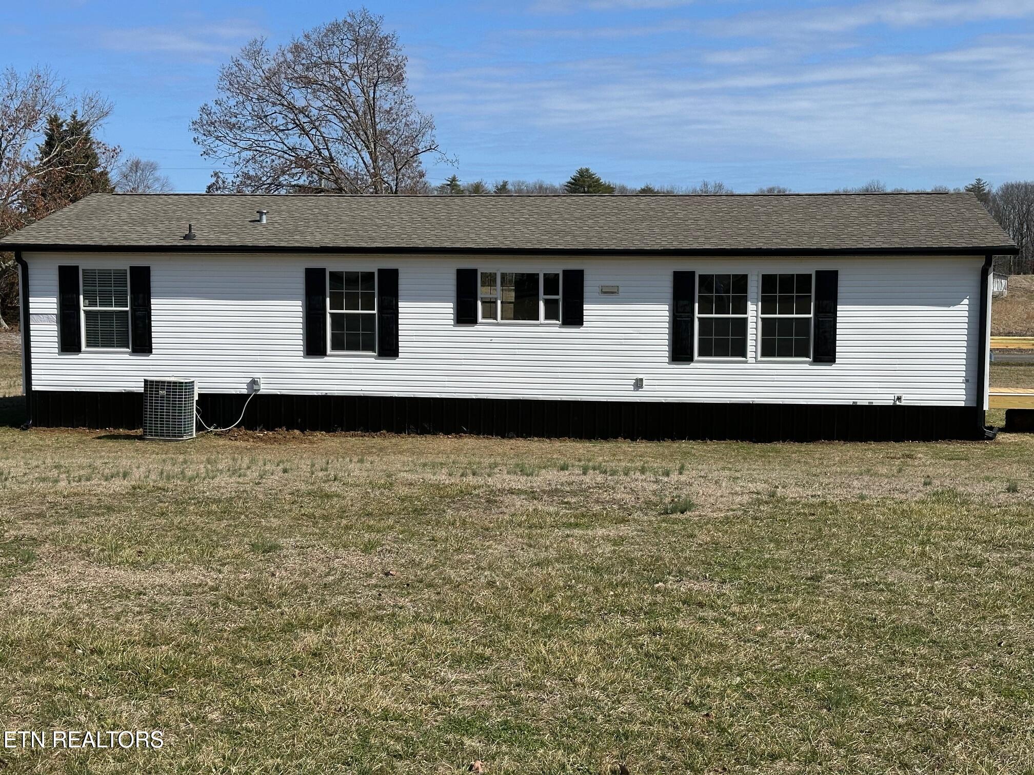165 Tower Road Grandview, TN 37337 - Photo 3 of 22 IMG_5343