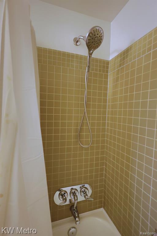 25535 Lahser Road, Unit A4 Southfield, MI 48033 - Photo 9 of 30