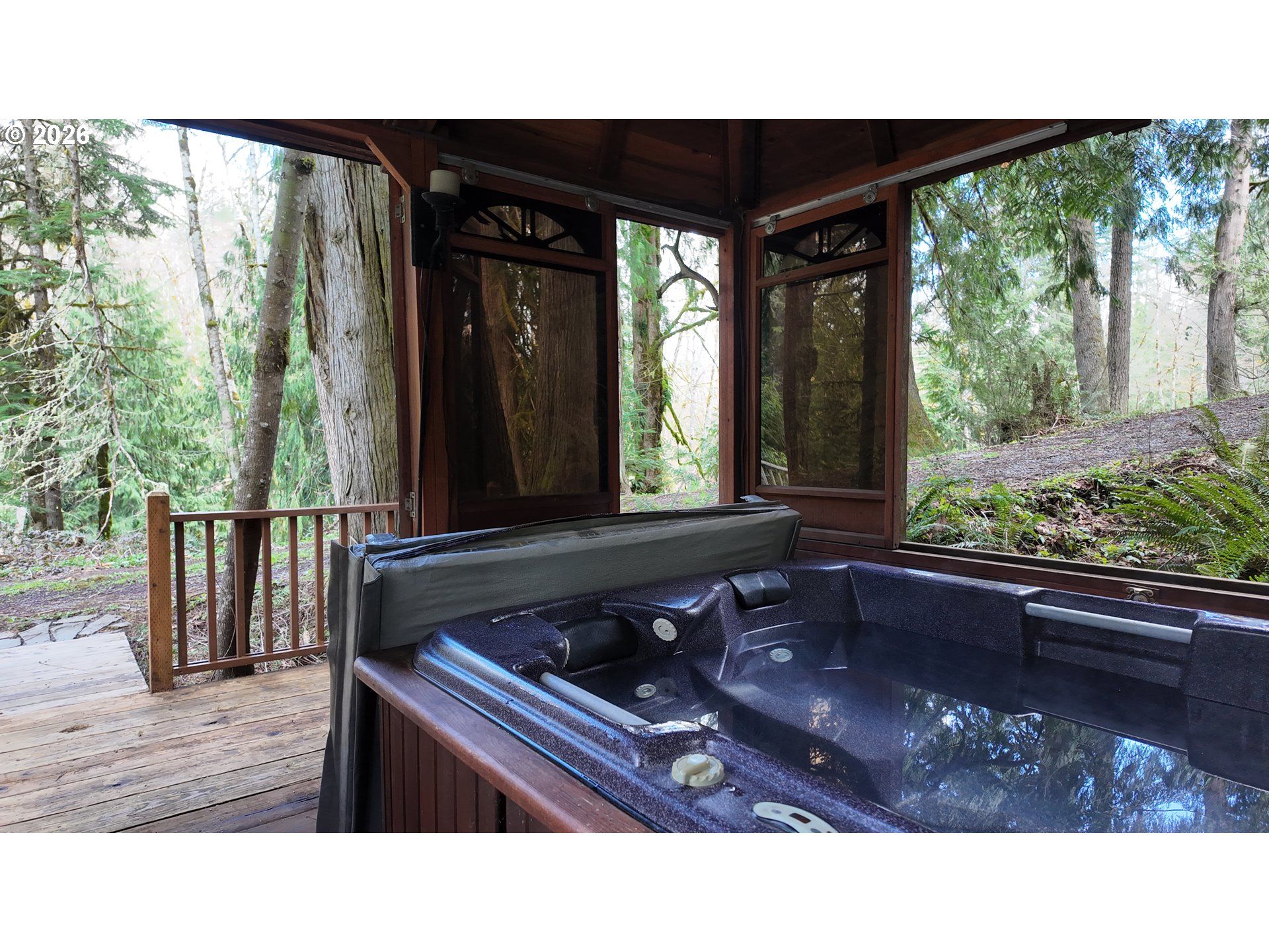 26022 South Elwood Road Colton, OR 97017 - Photo 40 of 46 Hot Tub