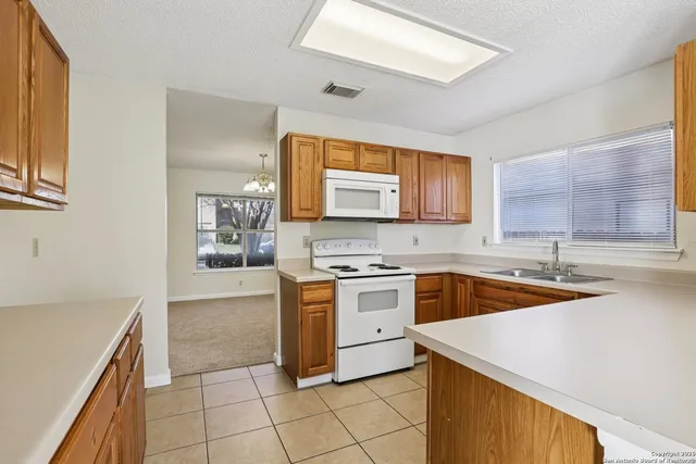 $245,000 | 8330 Bent Meadow Drive, Converse, TX 78109