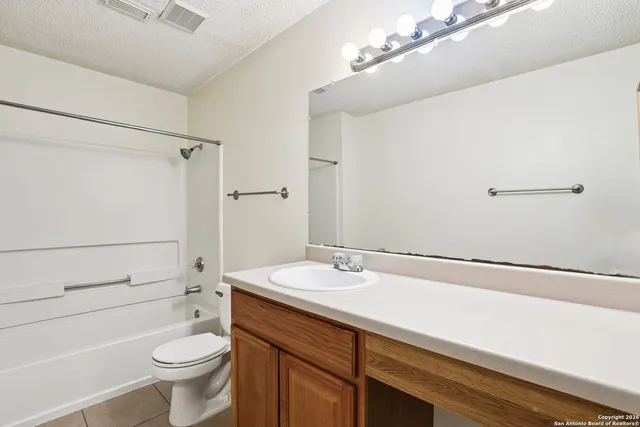 $245,000 | 8330 Bent Meadow Drive, Converse, TX 78109